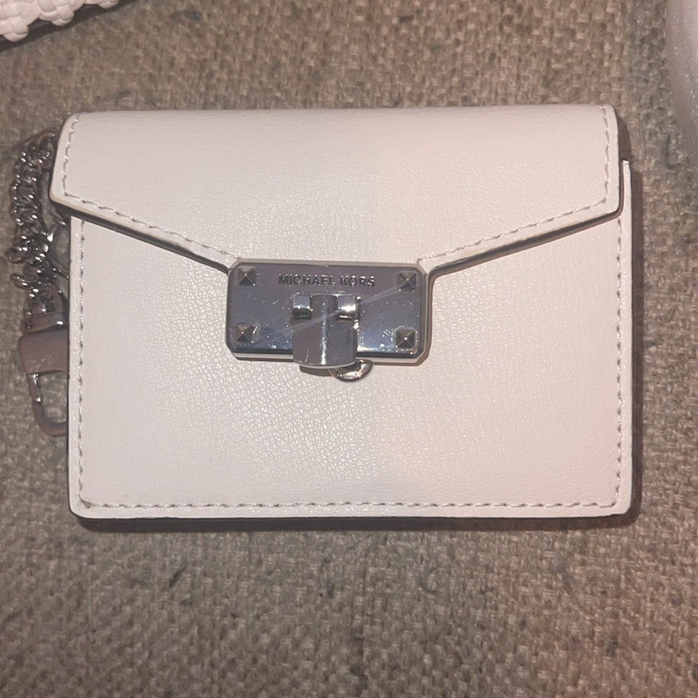 Michael Kors MK Winter White Kinsley Tote Rattan Carry All - attached wallet - Picture 7 of 8